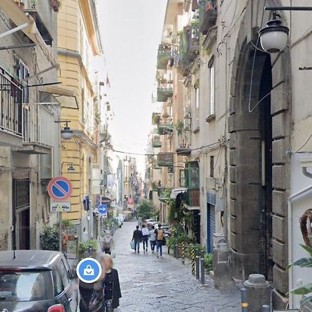 La Stanza Di Zeza Bed & Breakfast Napoli Bagian luar foto